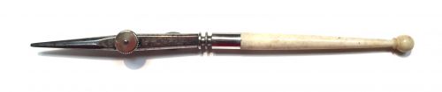 Ruling Pen / Tiralnea